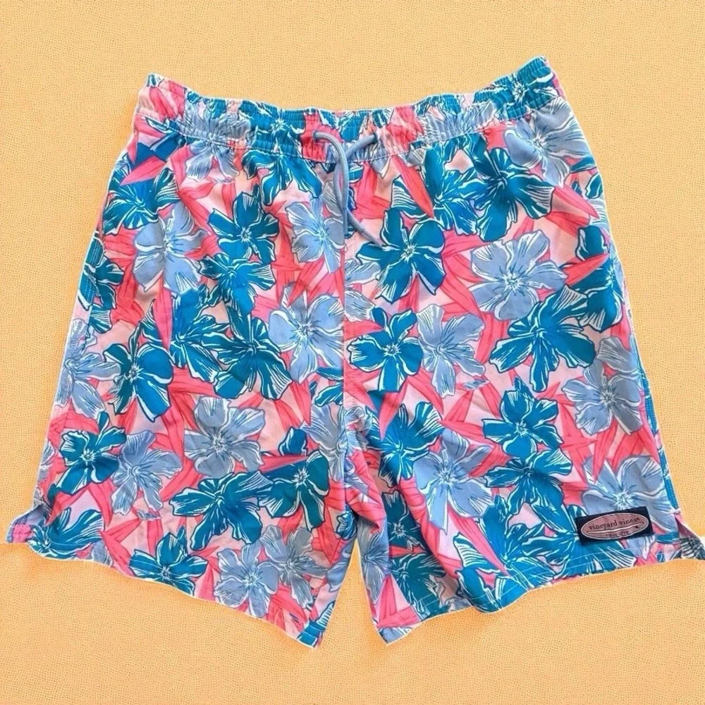 Vineyard Vines Swim Trunks XL Men's‎ Floral Pink Blue Hibiscus Board Shorts